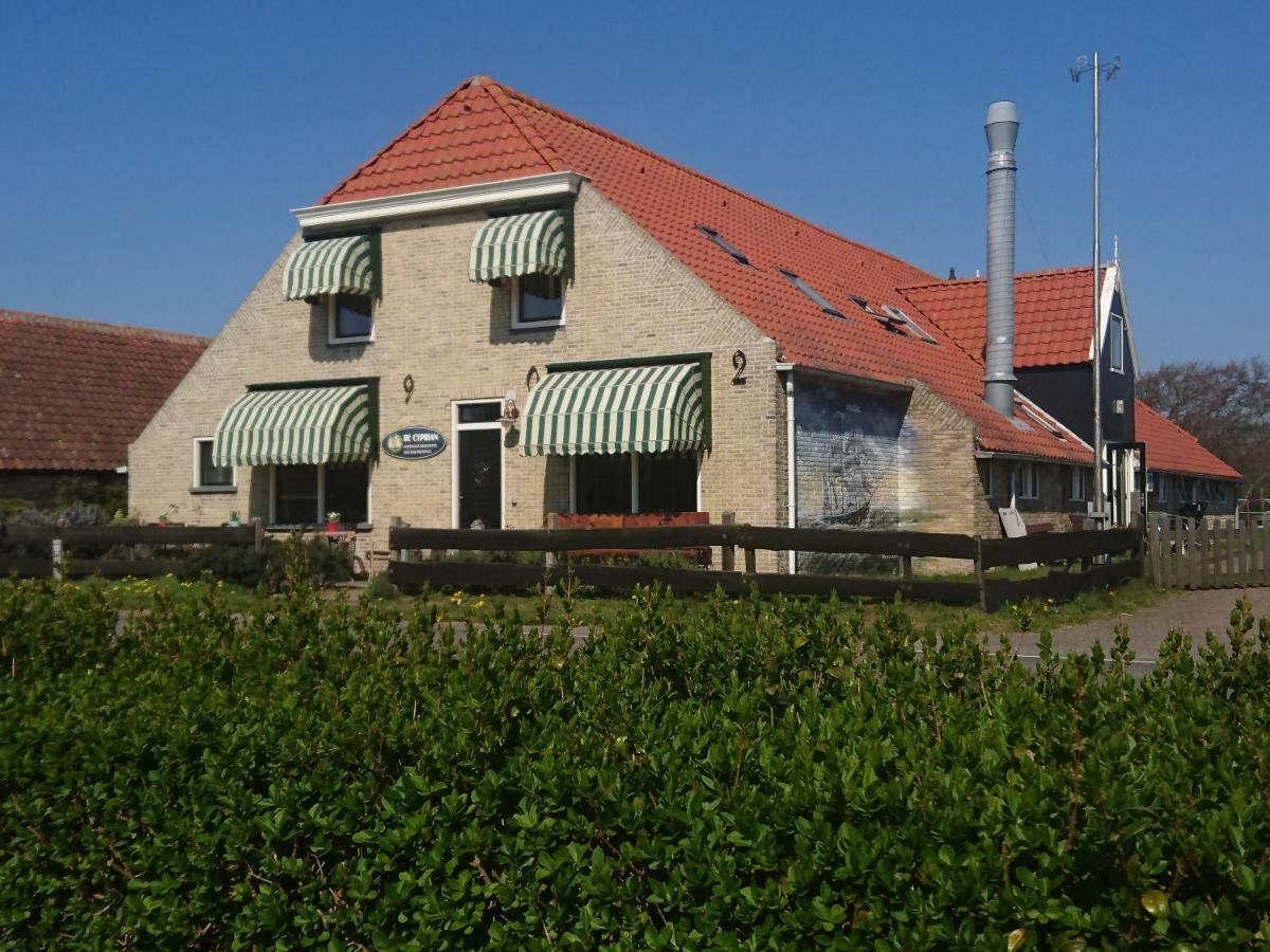 De Cyprian Bed & Breakfast Kaard Exterior photo